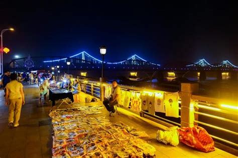 Free Photos | China North Korea border Night view of Dandong