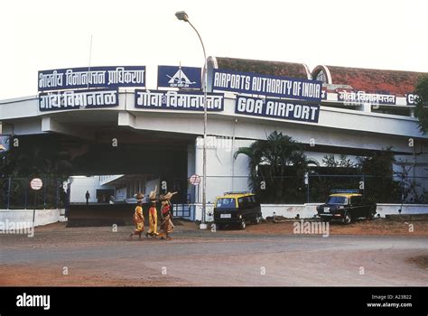 Dabolim goa airport hi-res stock photography and images - Alamy