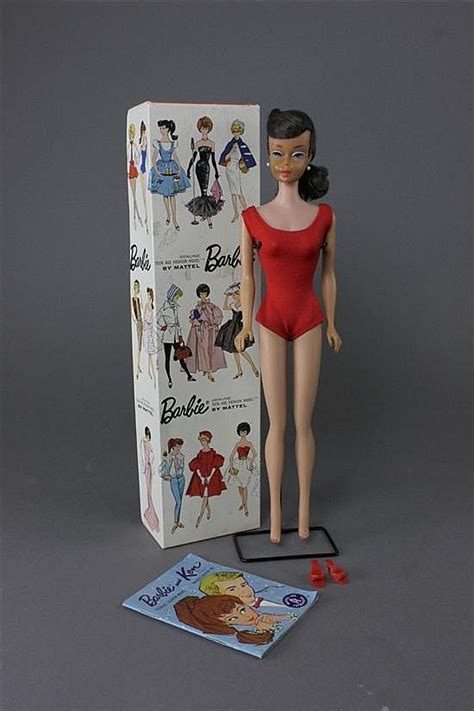 Lot Brunette Swirl Ponytail Barbie In Original Box Comes With Stand Booklet And Shoes Nail