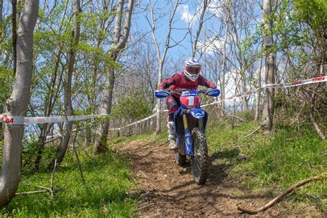 FAST LANE LAYNE MICHAEL WINS TRACK 93 SPRINT ENDURO Dirt Bike Magazine