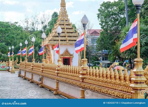 Paisaje Hermoso Del Templo De Wat Nong Wang En Khon Kaen Tailandia