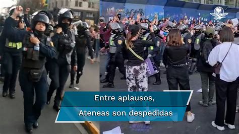 Manifestantes Despiden A Ateneas Entre Aplausos YouTube