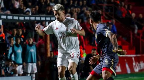 Copa de la Liga Huracán se lo dio vuelta a Argentinos y logró un