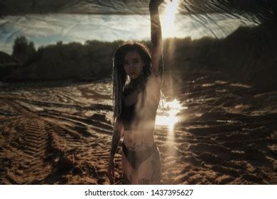 43 Sexy Brunette Many Tattoo Royalty Free Images Stock Photos Pictures Shutterstock