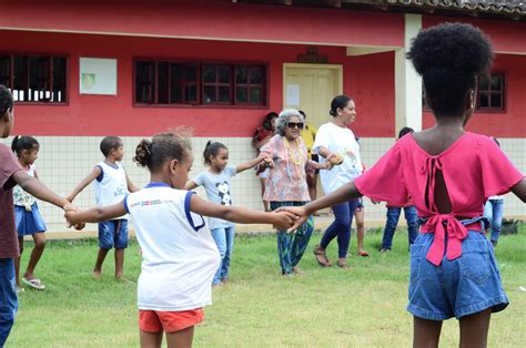 Brincadeira Regional - Conheça brincadeiras de crianças de comunidades tradicionais da Bahia.