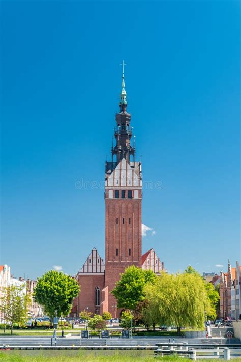 Torre De St Catedral De Nicholas Do Século 13 Igreja Gótica Em Elbl g