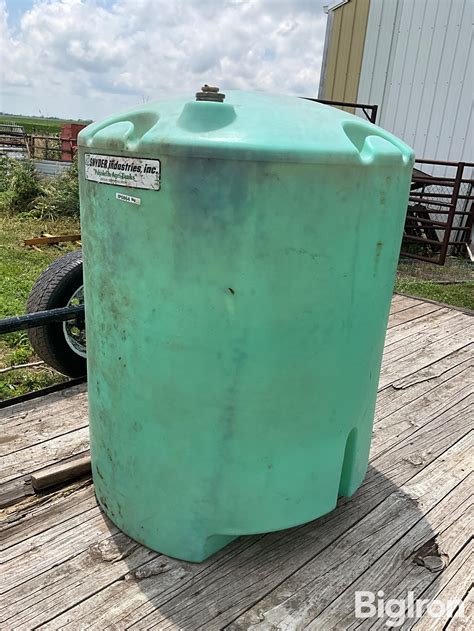 Snyder Poly Tank | Agriculture | BigIron 