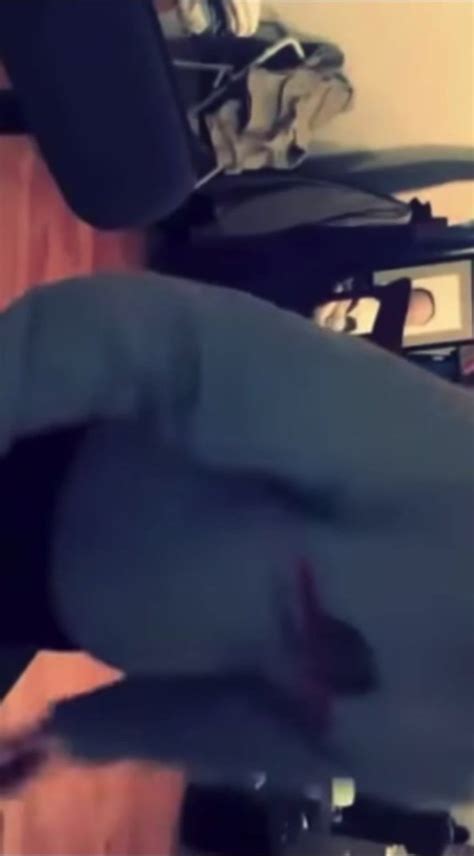 Huge Farts From A Hot Dude ThisVid