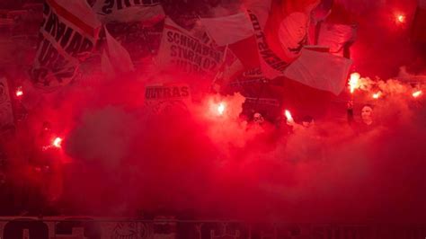 Sportgericht Des Dfb Wegen Pyrotechnik Vfb Stuttgart Muss