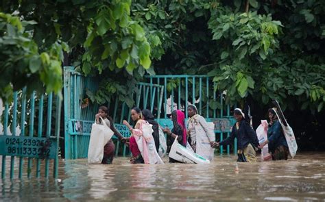 Asie du Sud 1300 morts à cause de la mousson Le Parisien