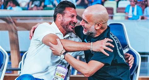 Claudio Pizarro y Pep Guardiola juntos en amistoso entre Bayern Múnich