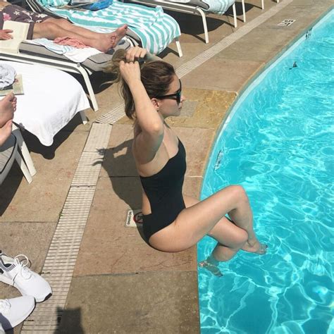 New Hot Sexy Aynur Aydin Bikini Pics