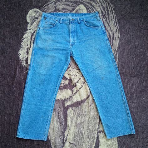 Wrangler Denim Jeans 36, Men's Fashion, Bottoms, Jeans on Carousell