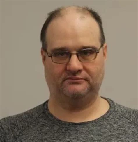 Massachusetts State Police Arrest Revere Level 2 Sex Offender Man For