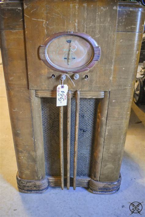 Antique Radio Before Refinishing JENRON DESIGNS – JENRON DESIGNS