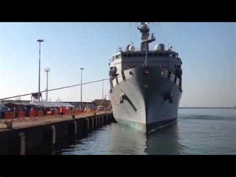 Salerno Attracca La Nave Etna Al Porto Di Salerno YouTube