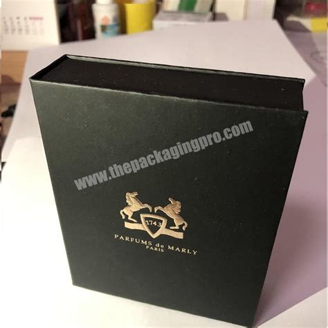 Luxury Custom Logo Printed Recycled Cardboard Packaging Magnetic Closure Black Boxes