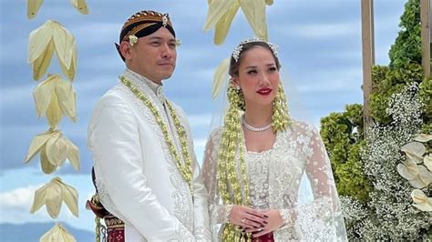 Foto Adik Ashraf Sinclair Dan Tiko Aryawardhana Ternyata Sudah Lama