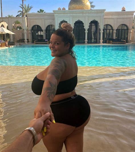 9 Hot Sexy Sarah Fraisou Bikini Pics