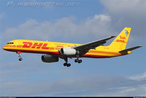 OE LNA DHL Aviation Boeing 757 23APF Photo By FERNANDO SILVA ID