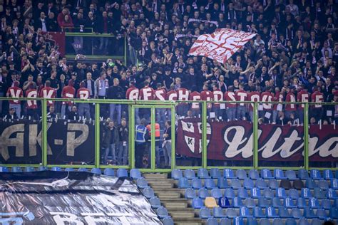 Fc Twente Supporters Op De Vuist Met Vitesse Fans Na Twentefans Nl