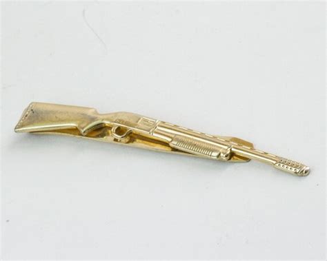 Vintage Tie Clip Rifle Or Shotgun Tie Bar Gold Tone Metal