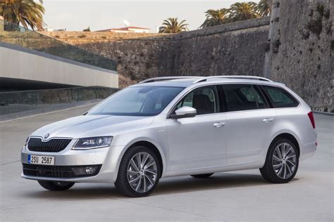 Skoda Octavia Combi 1 8 TSI Greentech Joy Businessline Car