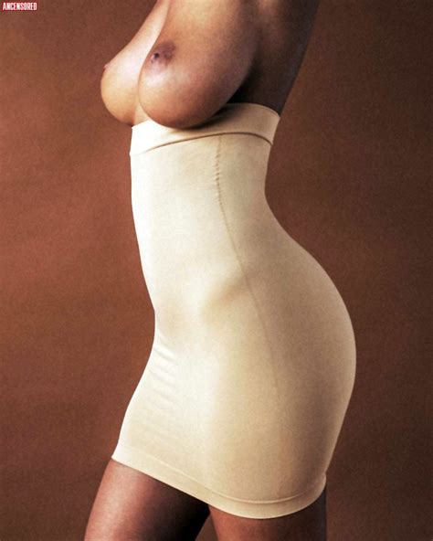 Naked Nereyda Bird Added 12 02 2017 By Mkone