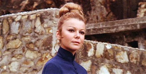 Pictures of Ahna Capri