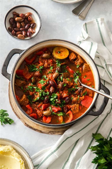 Dutch Oven Mediterranean Beef Stew Its Not Complicated Recipes