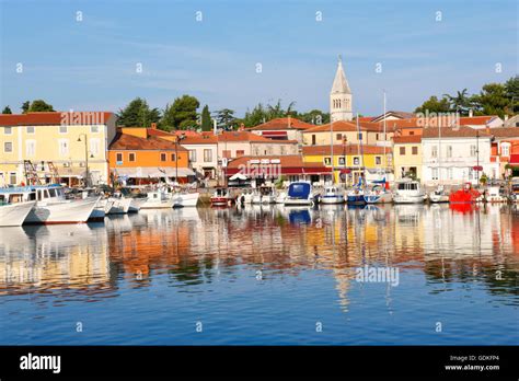 Novigrad waterfront in Istria Stock Photo - Alamy