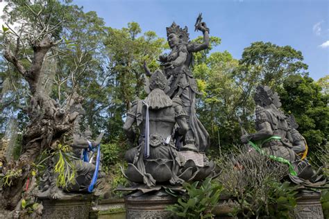 Visit Pura Beji Amerta Gangga Sahaja Sawah