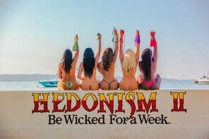 Arms Folded Porn Pic