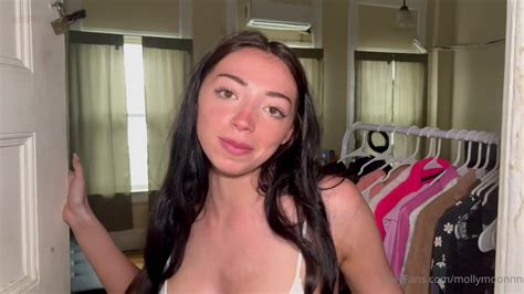 Watch Molly Moon Pussy Play Make Me Dick Hunry Porn Video Porn Video