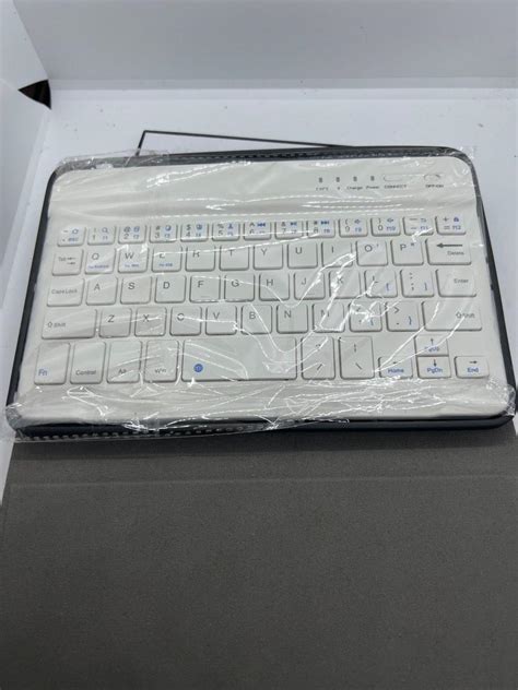 Compact wireless Keyboard, Computers & Tech, Parts & Accessories, Computer Keyboard on Carousell