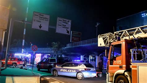 Immagini Dell Incendio All Aeroporto Di Catania I Passeggeri Un