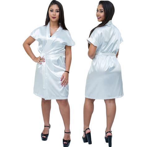 Robe Feminino De Cetim Elastano Manga Curta Cor Branco