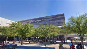 Las Vegas Convention Center Parking Cost & Tips [Full Guide]