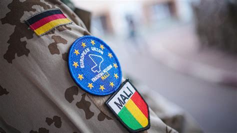 Warum Der Bundeswehreinsatz In Mali Wieder F R Streit Sorgt Tagesschau De