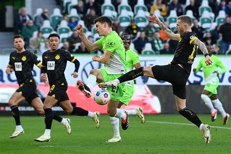 Leverkusen Siegt BVB Patzt Fans Protestieren Erneut Fussball