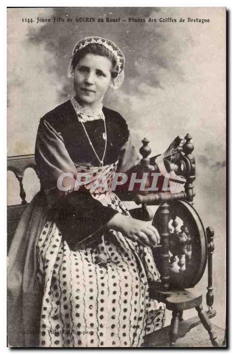 Folklore Costumes Jeune Fille De Gourin Au Rouet Etude Des