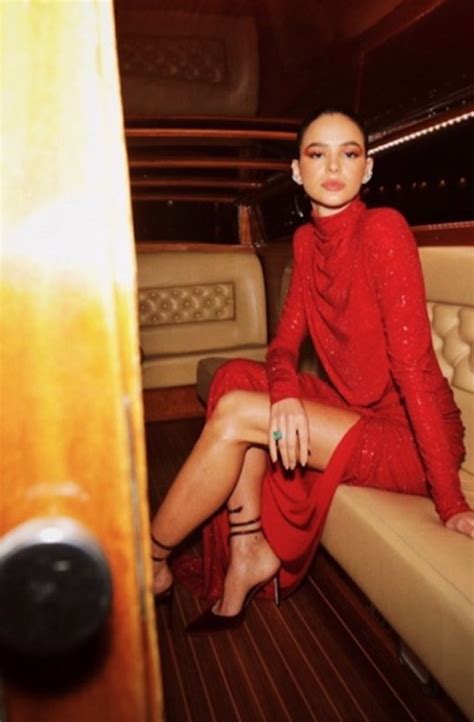 Em Veneza Bruna Marquezine Rouba A Cena Look Fatal Milion Rio