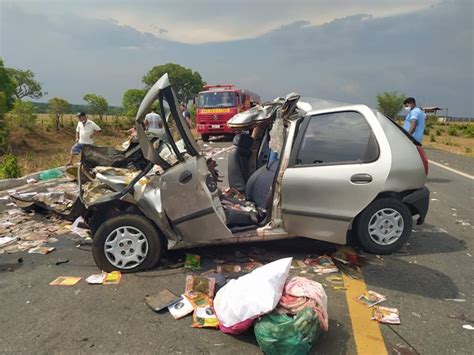 Acidente Entre Carro E Caminhonete Deixa Tr S Mortos E Crian As Em