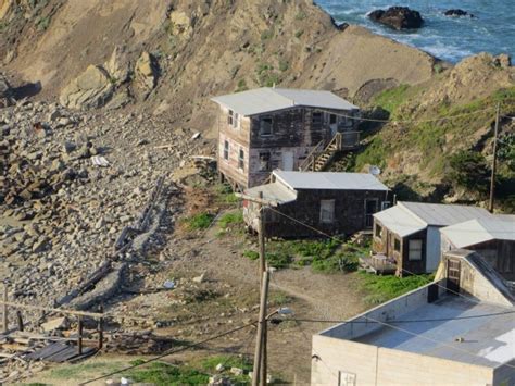 Shelter Cove Beach, Pacifica, CA - California Beaches