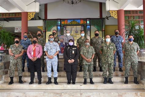 Lawatan Anggota Tentera Dari Markas Angkatan Bersama Ke Akademi