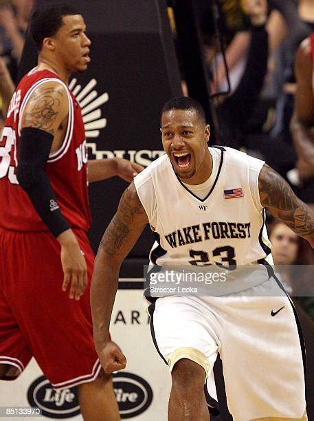 James Johnson Dunk Photos and Premium High Res Pictures - Getty Images