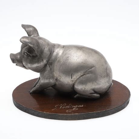 SCULPTURE OF A PIG - SIGNED. Art - Sculptures - Auctionet