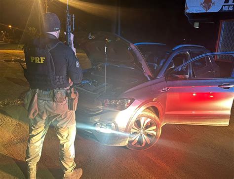 Carro De Locadora Roubado Em Sp é Recuperado Na Br 101 Em Barra Velha