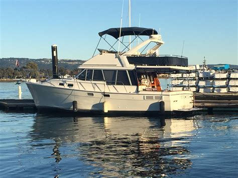 1989 Bayliner 3288 Motoryacht Power Boat For Sale