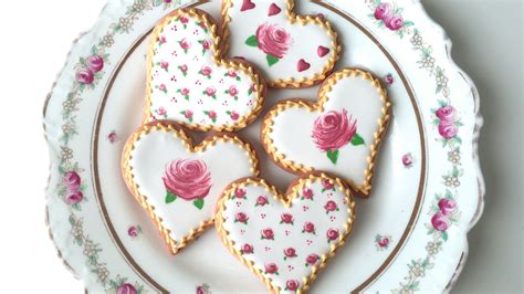 How To Decorate Rose Cookies For Valentine S Day Rosen Kekse Verzierte Kekse